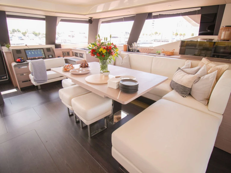 Location bateau Fountaine Pajot PRINCESS MILA à Nassau sur Samboat