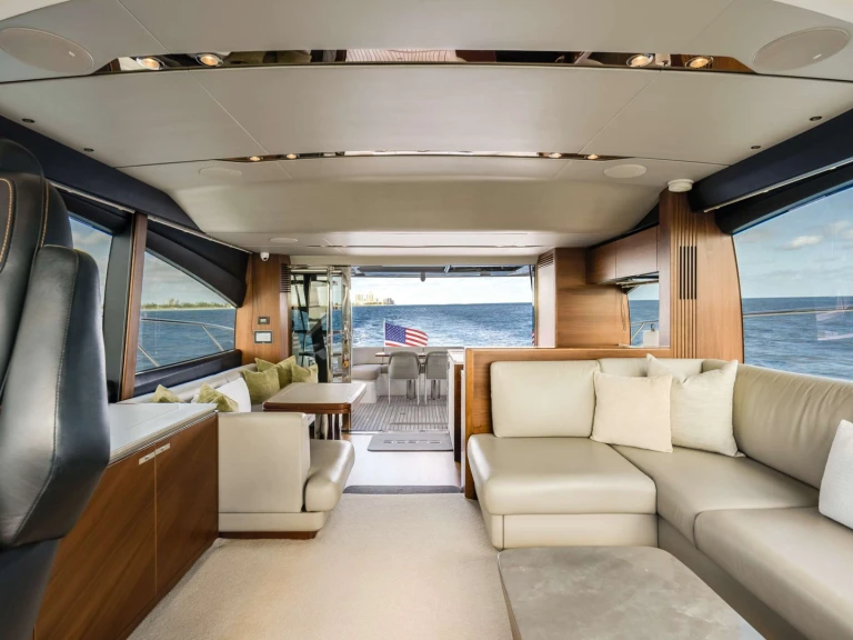 Yacht à louer à Sag Harbor Cove au meilleur prix