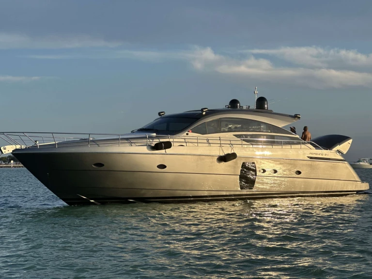 Location Yacht à Miami - Pershing Wind