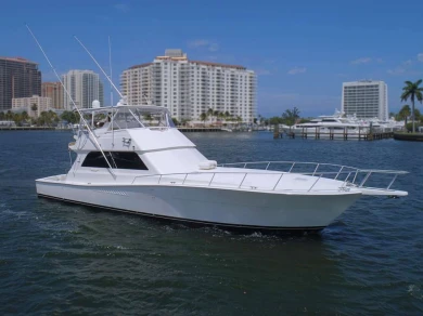 Hire Luxury Yacht Viking, U.S.A with a boat licence