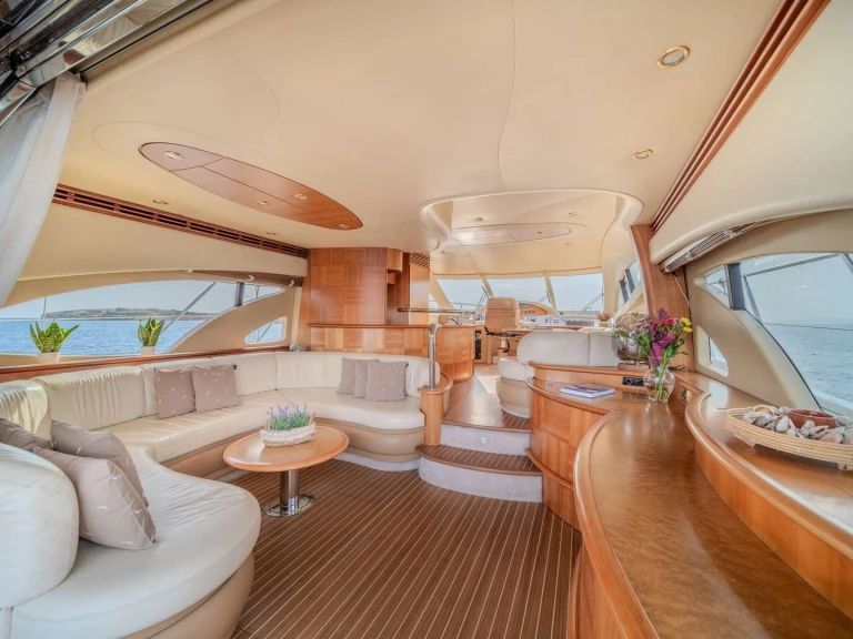 Azimut GRACE a louer à Athènes