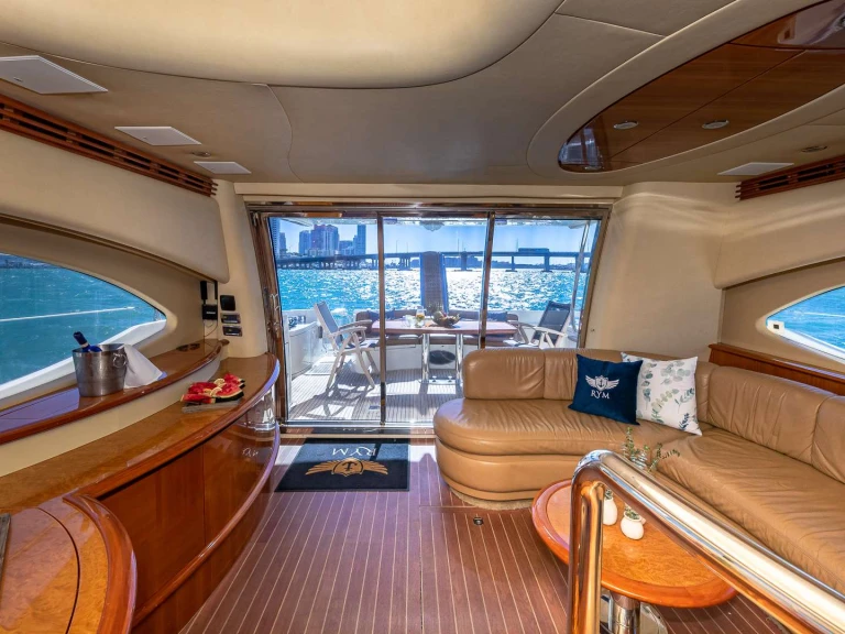 Location bateau Azimut Priceless à Miami sur Samboat