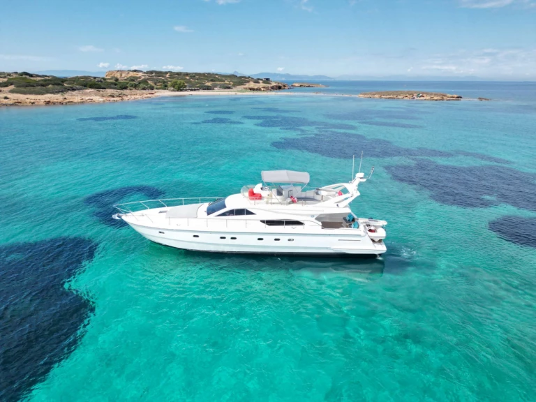 Location à Athènes - Ferretti SUMMER CAMP sur SamBoat