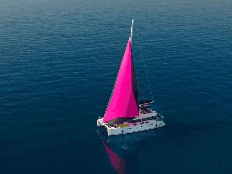 Location bateau Lagoon AURA à Mykonos (Île) sur Samboat