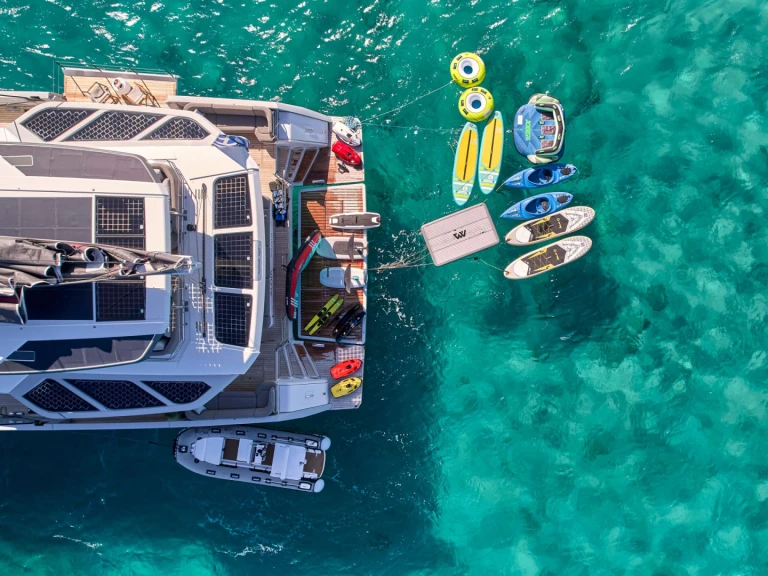 Location Yacht à Néa Péramos - Fountaine Pajot ALOIA  80