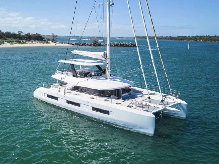 Louer Yacht avec ou sans skipper Lagoon à Athènes