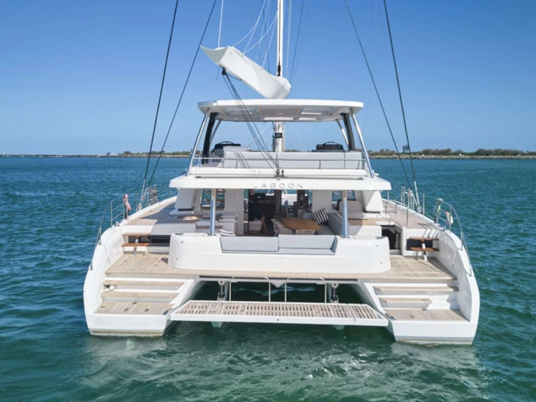 Yacht à louer à Athènes au meilleur prix