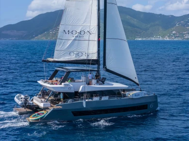 Hire Luxury Yacht with or without skipper Moon Yacht Îles Vierges britanniques (BVI)