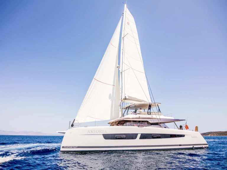 Location Yacht Fountaine Pajot avec permis