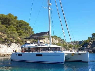 Luxury Yacht rental in Naples - Lagoon EVER III