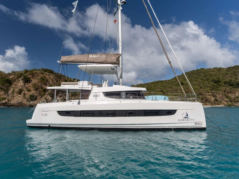Location bateau Îles Vierges britanniques (BVI) pas cher SERENITY 4.8