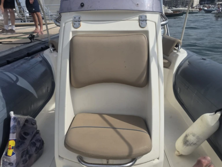 Location à Lège-Cap-Ferret - Bwa Sport 22 GT sur SamBoat