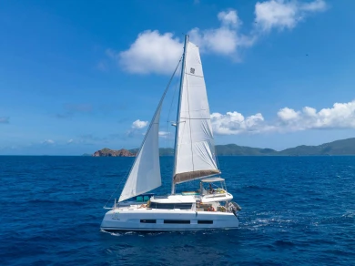 Noleggio Yacht di lusso Dufour con patente nautica