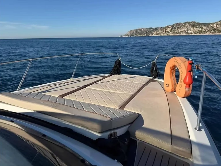 Location Bateau à moteur à Antibes - Quicksilver Activ 875 Sundeck