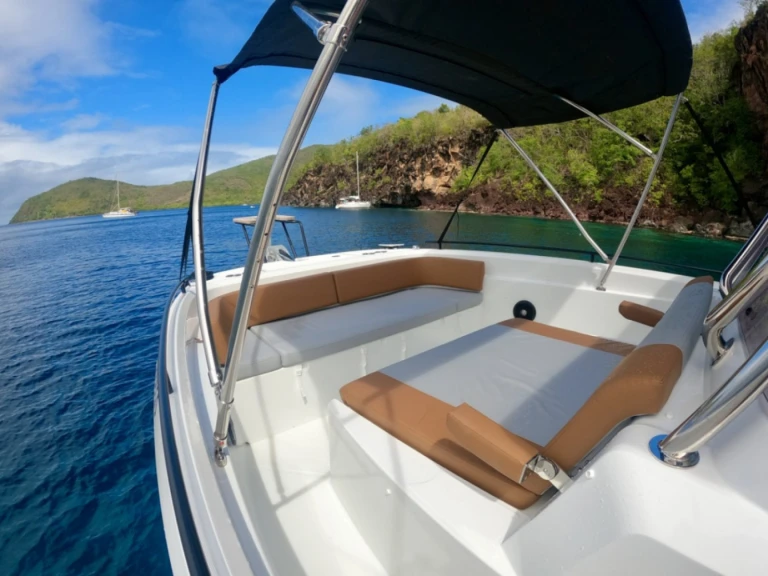 Location bateau Les Trois-Îlets pas cher Flyer 9