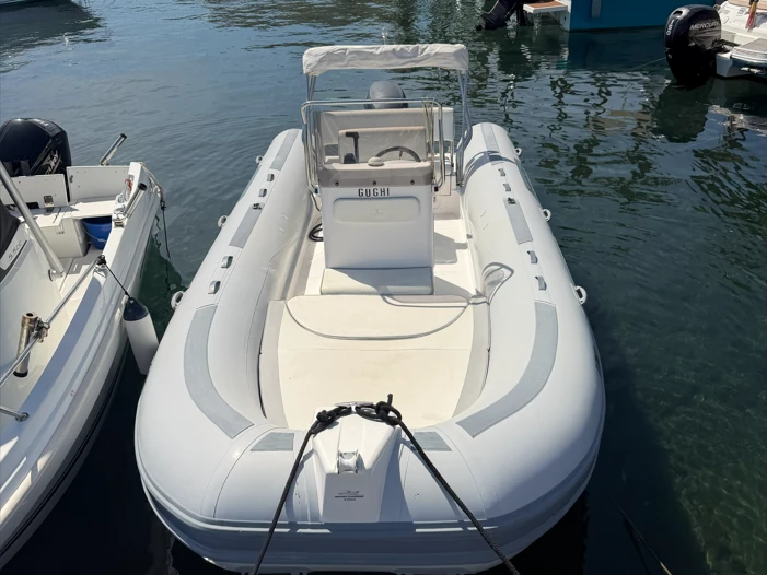 Location bateau Le Lavandou pas cher Tempest 630