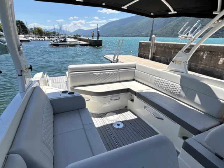 Location à Le Bourget-du-Lac - Sea Ray Sea Ray SDX 270 sur SamBoat