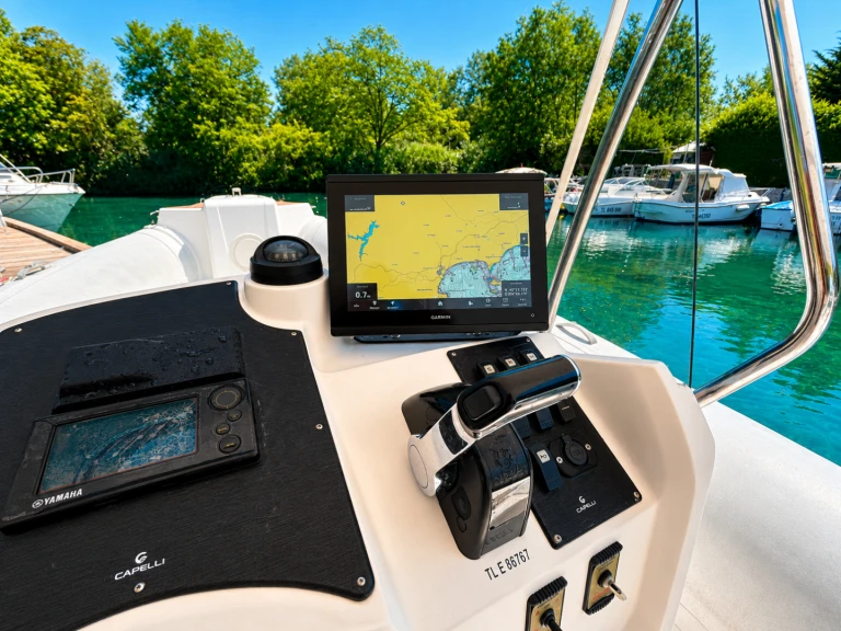 Location bateau Capelli Tempest 770 à Mandelieu-la-Napoule sur Samboat