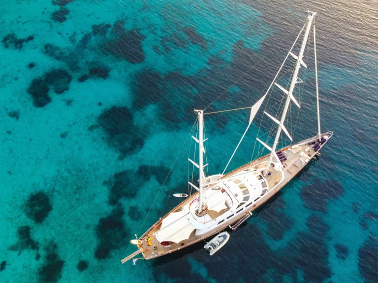 Location bateau Perini Navi Tamarita à Naples sur Samboat