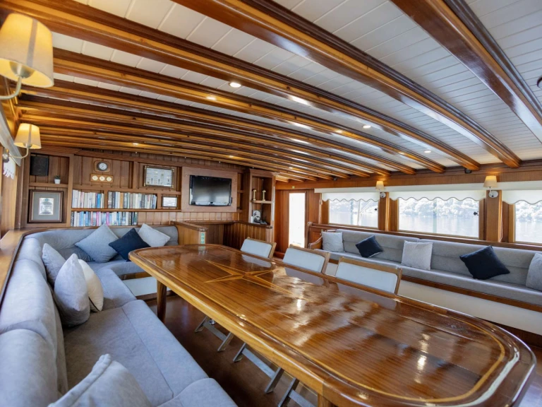 Location Yacht à Athènes - Custom Oxyzen