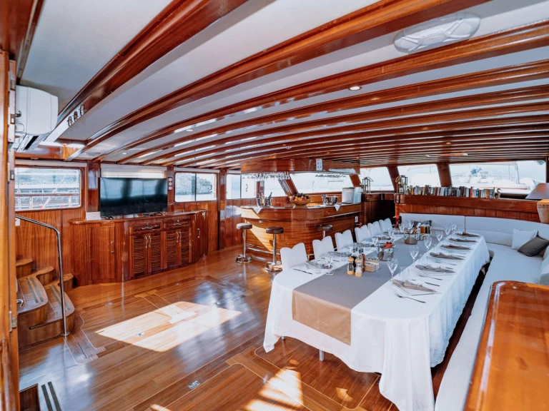 Custom Gulet-Motor Sailor Lycian Queen a louer à Fethiye