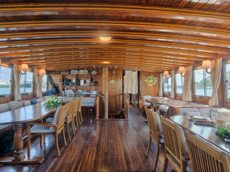 Louer Yacht avec ou sans skipper Custom Gulet-Motor Sailor à Le Pirée