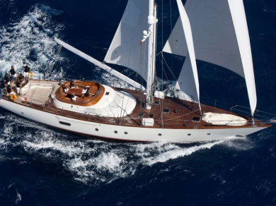 Noleggio Yacht di lusso Perini Navi con patente nautica