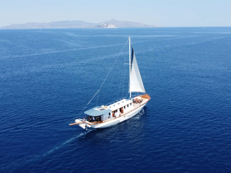 Location Yacht à Álimos - Custom COSMOS