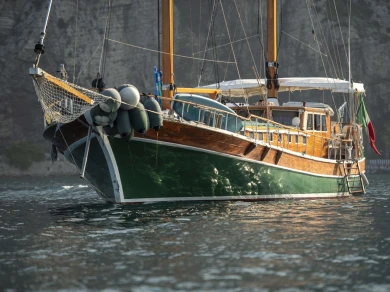 Noleggio Yacht di lusso con o senza skipper Custom Gulet-Motor Sailor a Castellammare di Stabia