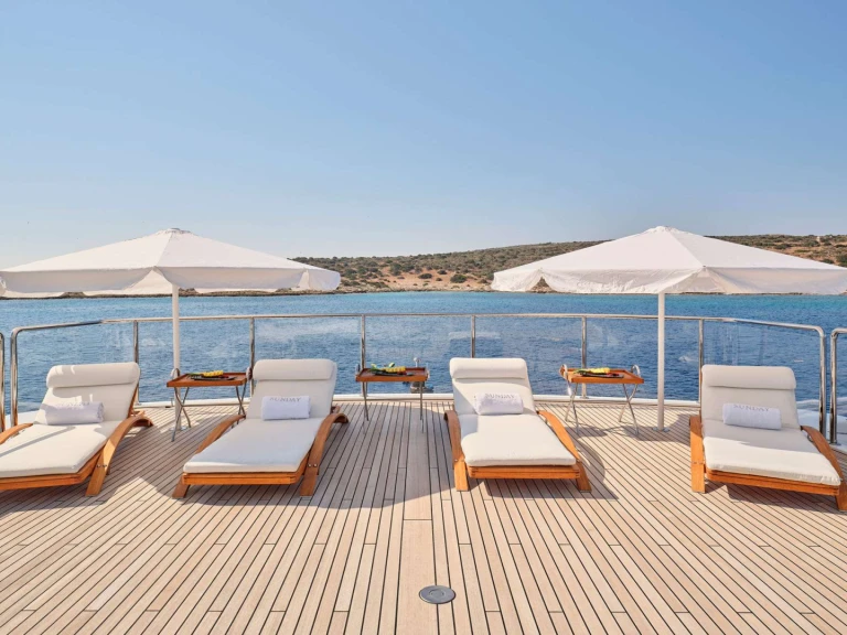 Louez un Benetti SUNDAY à Athènes