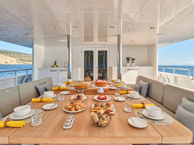 Louez un Benetti SOJO à Athènes