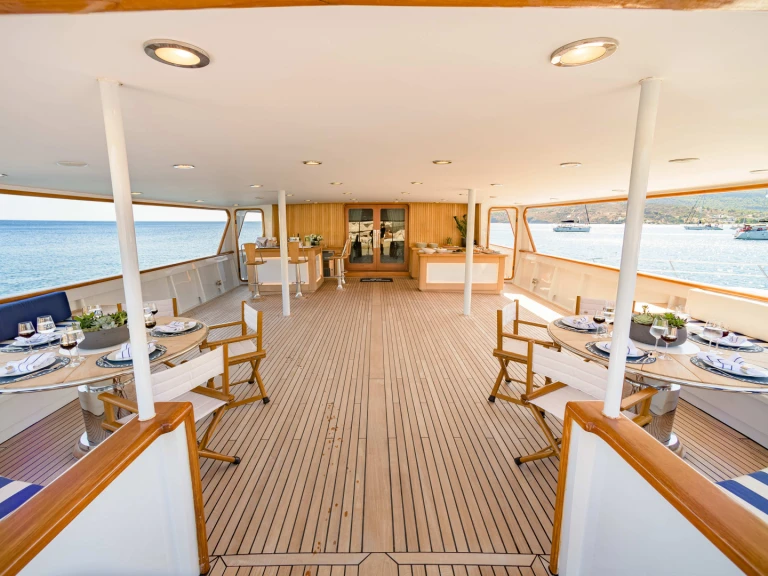 Yacht à louer à Athènes au meilleur prix