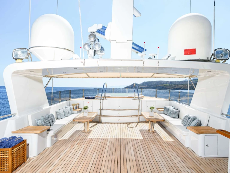 Location à Athènes - CRN Ancona WIND OF FORTUNE sur SamBoat