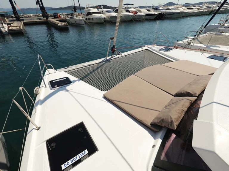 Louer Catamaran avec ou sans skipper Fountaine Pajot à Pula