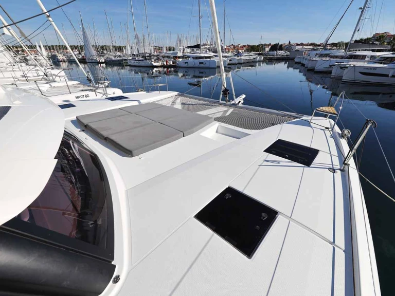 Fountaine Pajot Tanna 47 a louer à Trogir