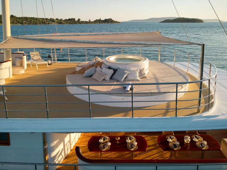 Location bateau Split pas cher Bellezza