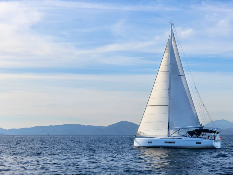Louer Voilier avec ou sans skipper Bénéteau à Álimos