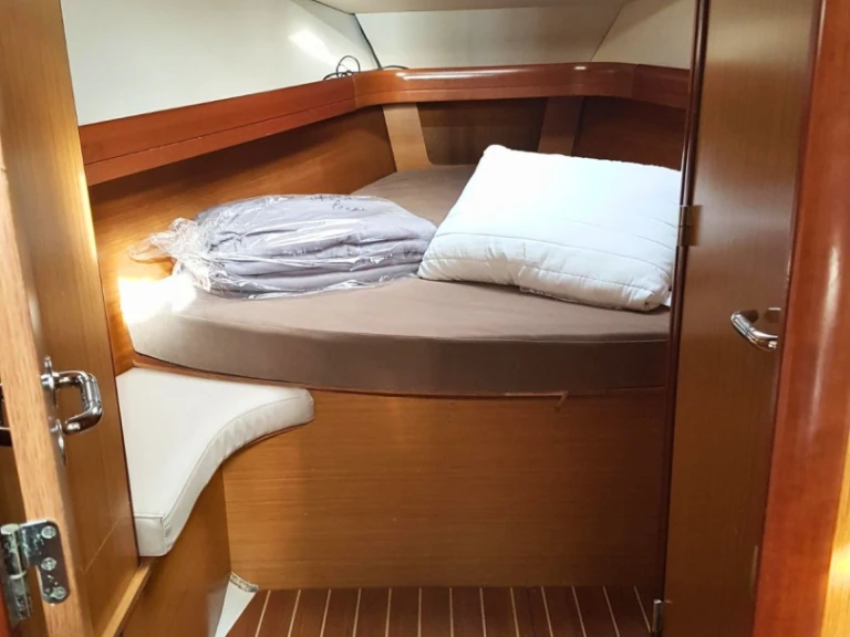 Location à Álimos - Jeanneau Sun Odyssey 42i sur SamBoat