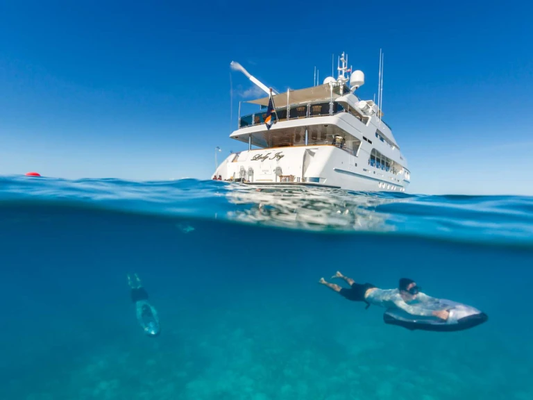 Location bateau Christensen Lady Joy  à Nassau sur Samboat