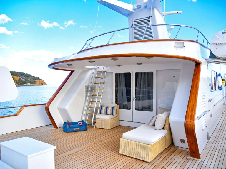 Location bateau CRN Ancona SOMETHING COOL à Athènes sur Samboat
