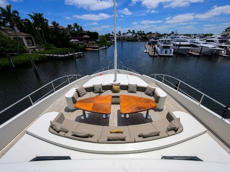 Yacht à louer à Palm Beach au meilleur prix