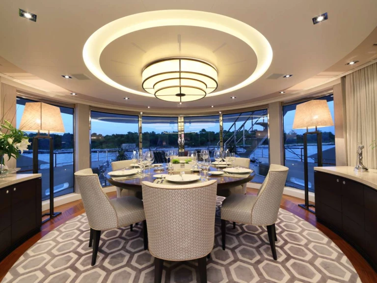Location à Provence-Alpes-Côte d'Azur - Heesen AURELIA sur SamBoat