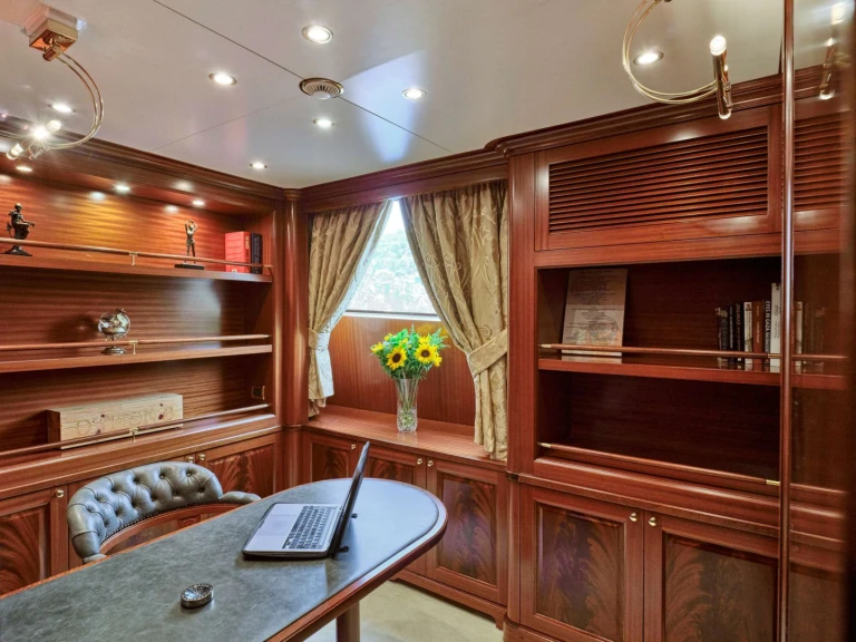 Location Yacht Benetti avec permis