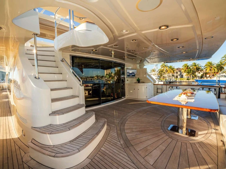 Location bateau Azimut VIVERE à Atlantic Highlands sur Samboat