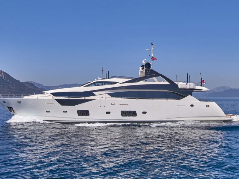 Sunseeker BLADE I a louer à Athènes