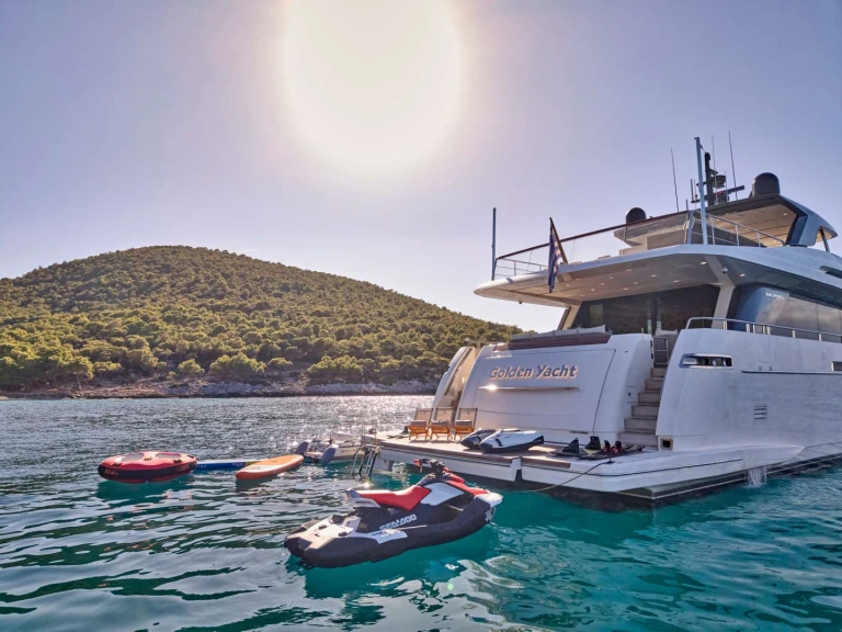 Location à Athènes - San Lorenzo GOLDEN YACHT sur SamBoat