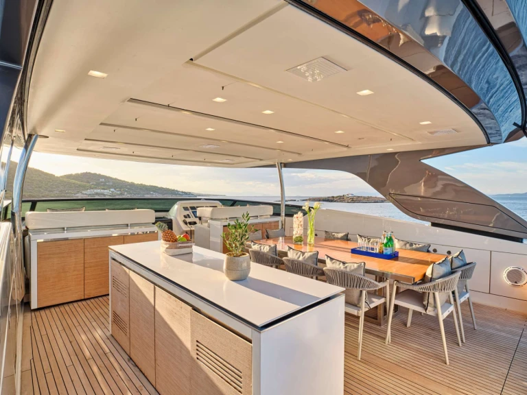 Location bateau Athènes pas cher GOLDEN YACHT