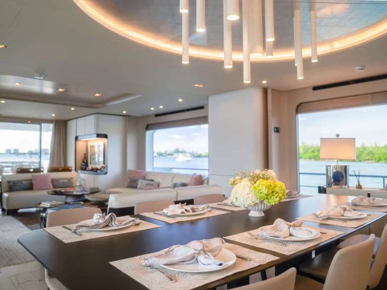 Location bateau Azimut ALEGRIA à Miami sur Samboat
