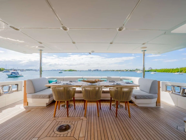 Louer Yacht avec ou sans skipper Azimut à Miami