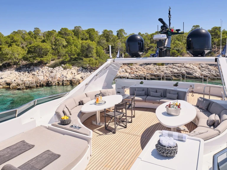 Location Yacht Cantieri di Pisa, Italy avec permis